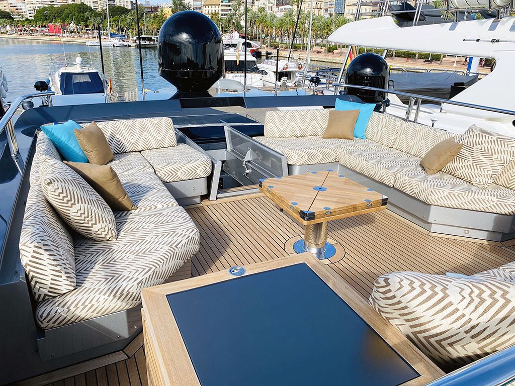 2005 PALMER JOHNSON 120 